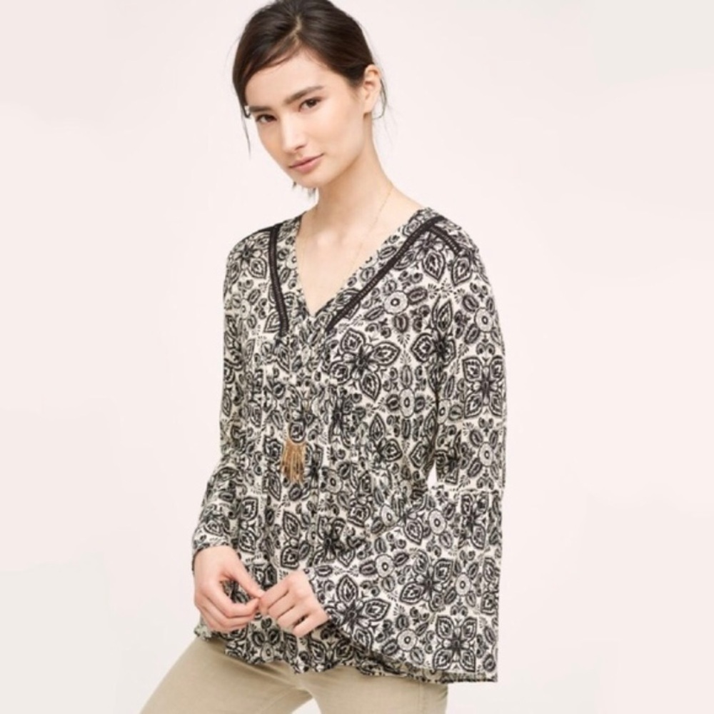 Anthropologie Eri + Ali Hervine Bell Sleeve Black White V Neck Peplum Blouse XS